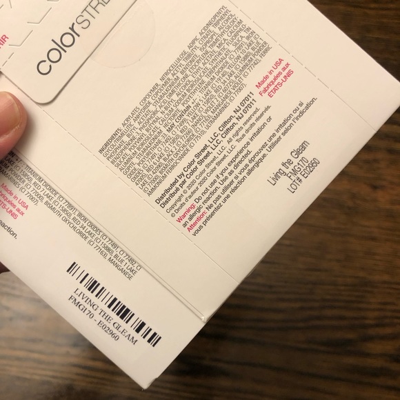 NEW Color Street 2020 Limited Edition Living the Gleam - 2 SETS!!!! - Picture 2 of 2